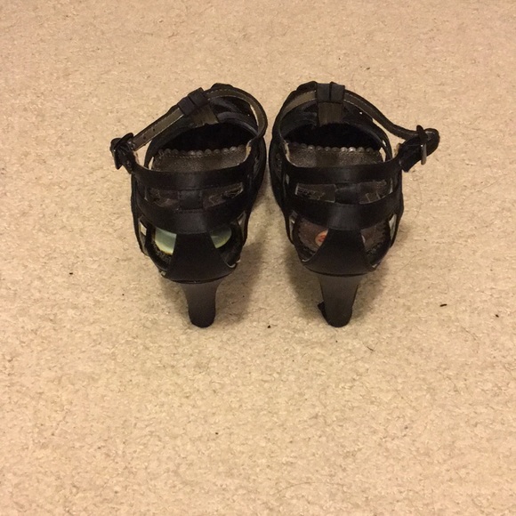 Shoes - Picture 2 of 3